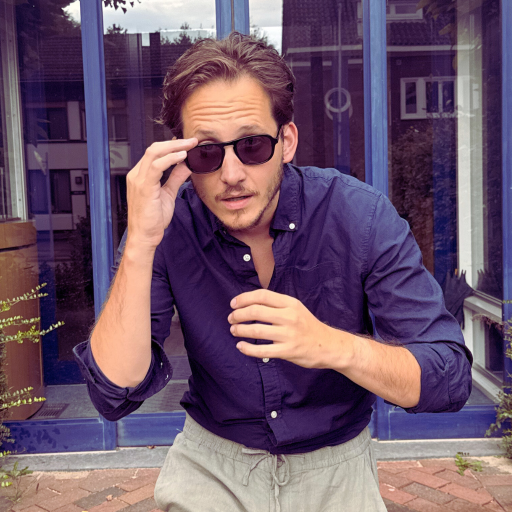 Thomas Geelens — Musician · Builder · Blue-Eyed Afropop